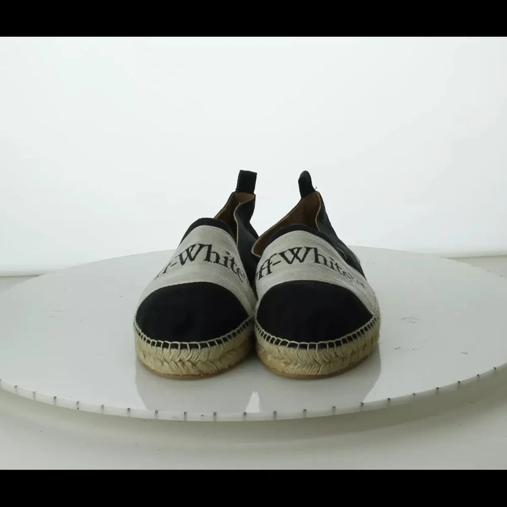 Off-white - Picture 4 of 5